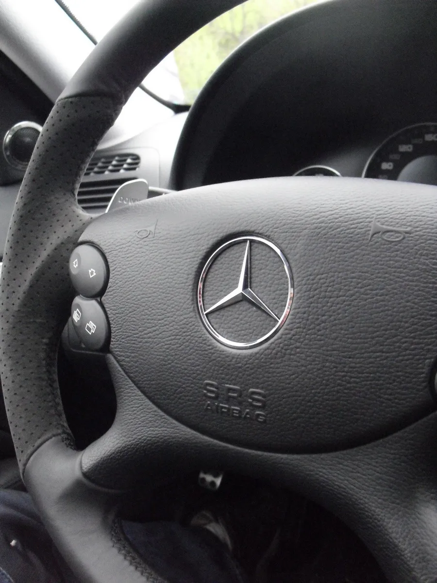 Mercedes, Lenkrad in Schwarz, Sattlerei Eren Berlin