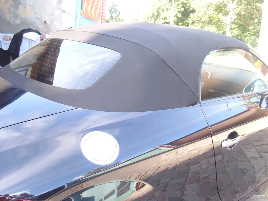 Blaues Cabrio, neues Verdeck, Sattlerei Eren Berlin